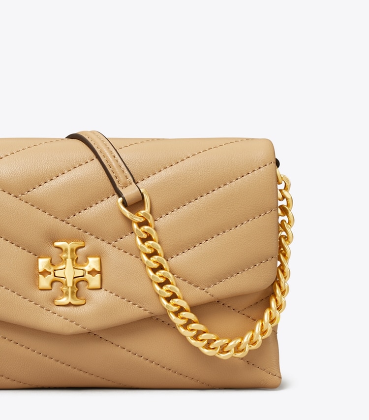 TORY BURCH KIRA CHEVRON CHAIN WALLET - Desert Dune