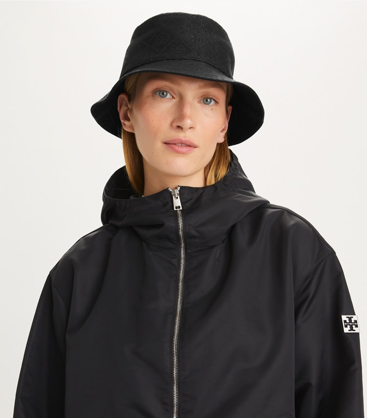 TORY BURCH T MONOGRAM BUCKET HAT - Black