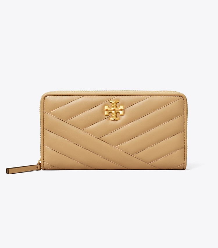 TORY BURCH KIRA CHEVRON ZIP CONTINENTAL WALLET - Desert Dune