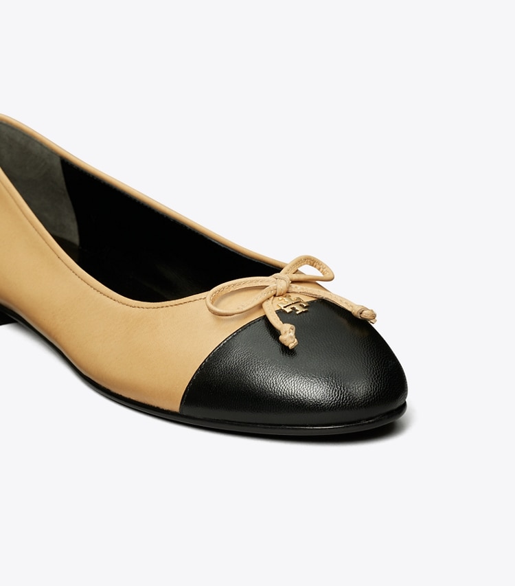 TORY BURCH CAP-TOE BALLET - Ginger Shortbread / Perfect Black