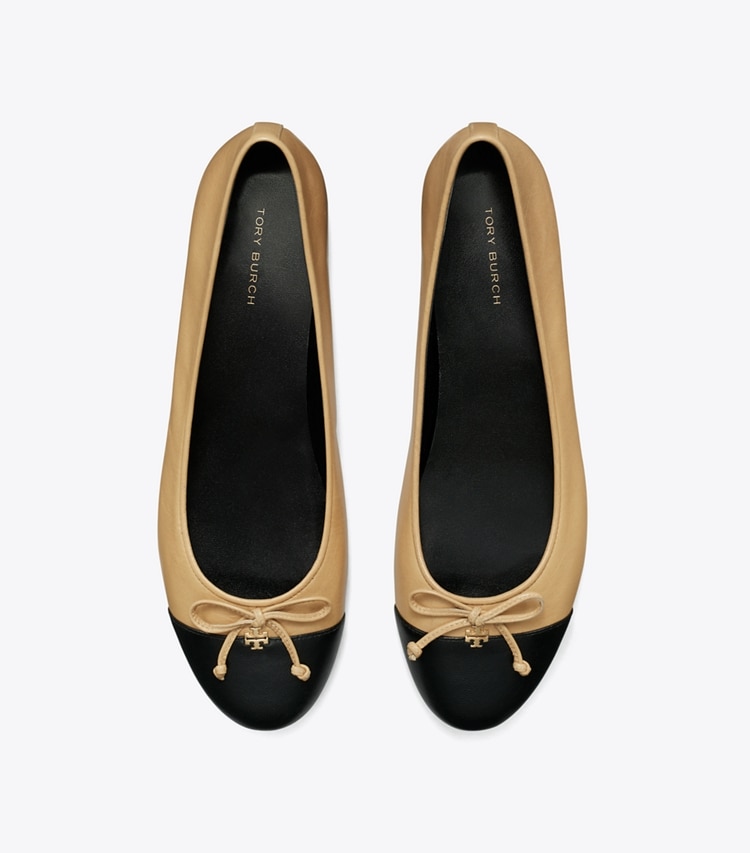 TORY BURCH CAP-TOE BALLET - Ginger Shortbread / Perfect Black