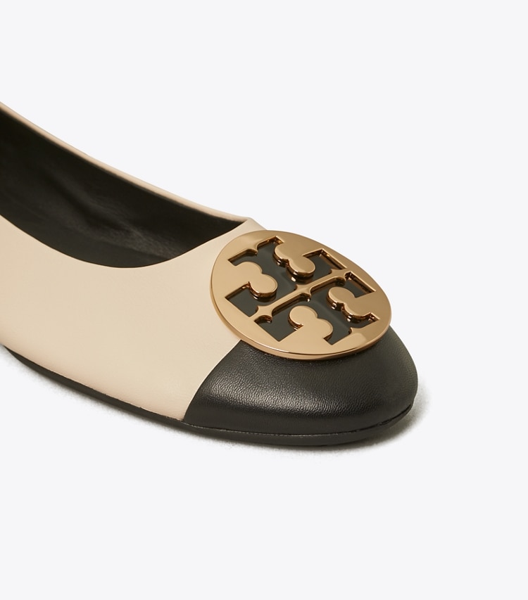 TORY BURCH CLAIRE CAP-TOE BALLET - Black / New Cream